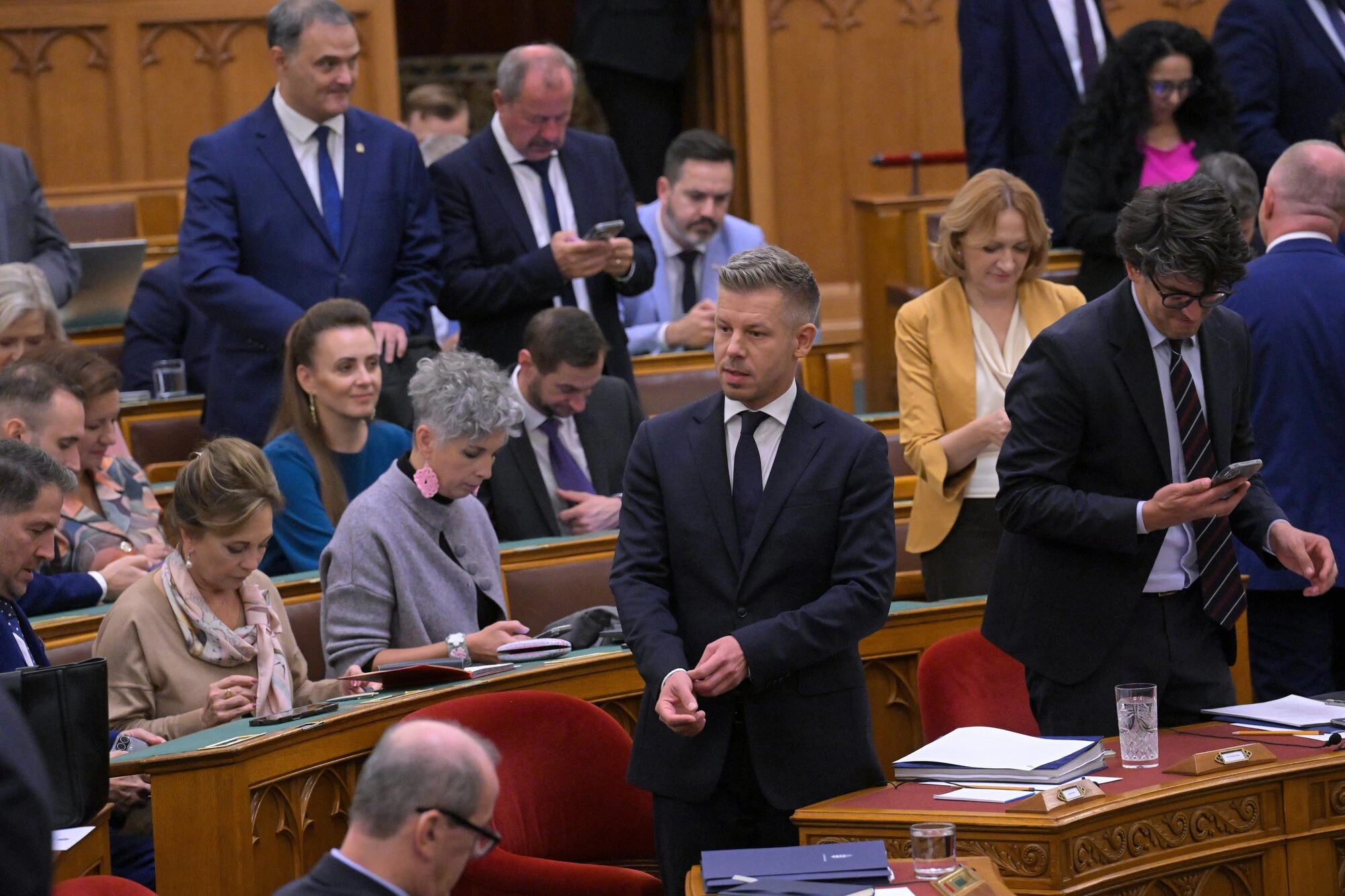 Що змінює голосування у Будапешті: недоторканність Мадяра та двох ексміністрів знята