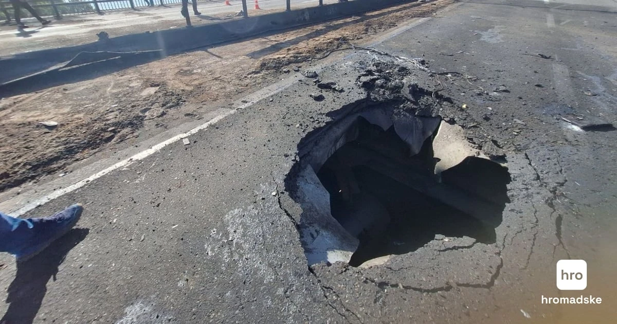 Російський дрон вдруге за два дні вдарив по Північному мосту в Києві