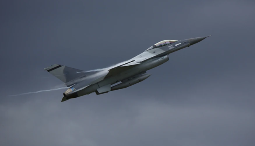 Як румунські F-16 збили два дрони біля Суліни 17 жовтня: перевірені факти